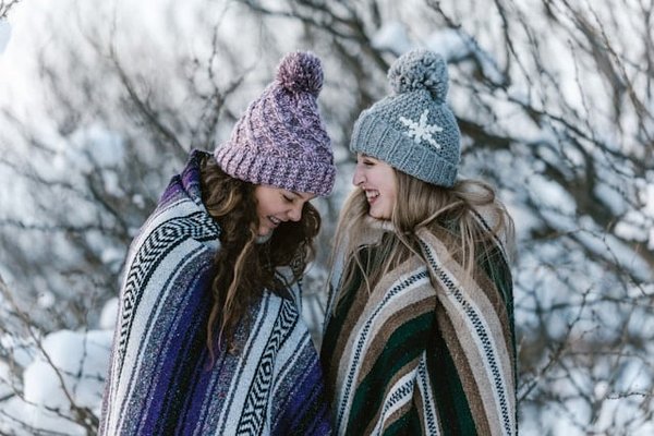 Quelles sont les règles pour bien porter des chapeaux en hiver ?