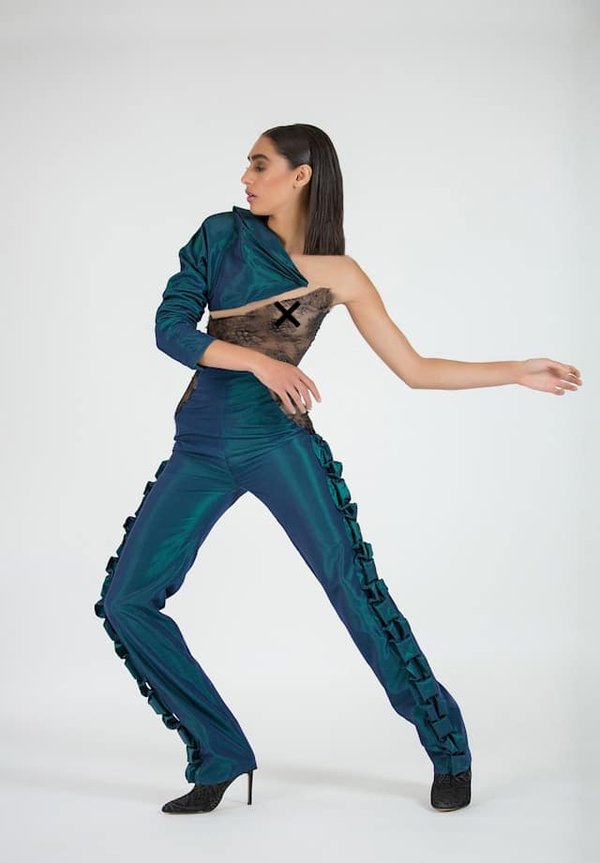 Astuces pour un look réussi avec des combinaisons pantalon